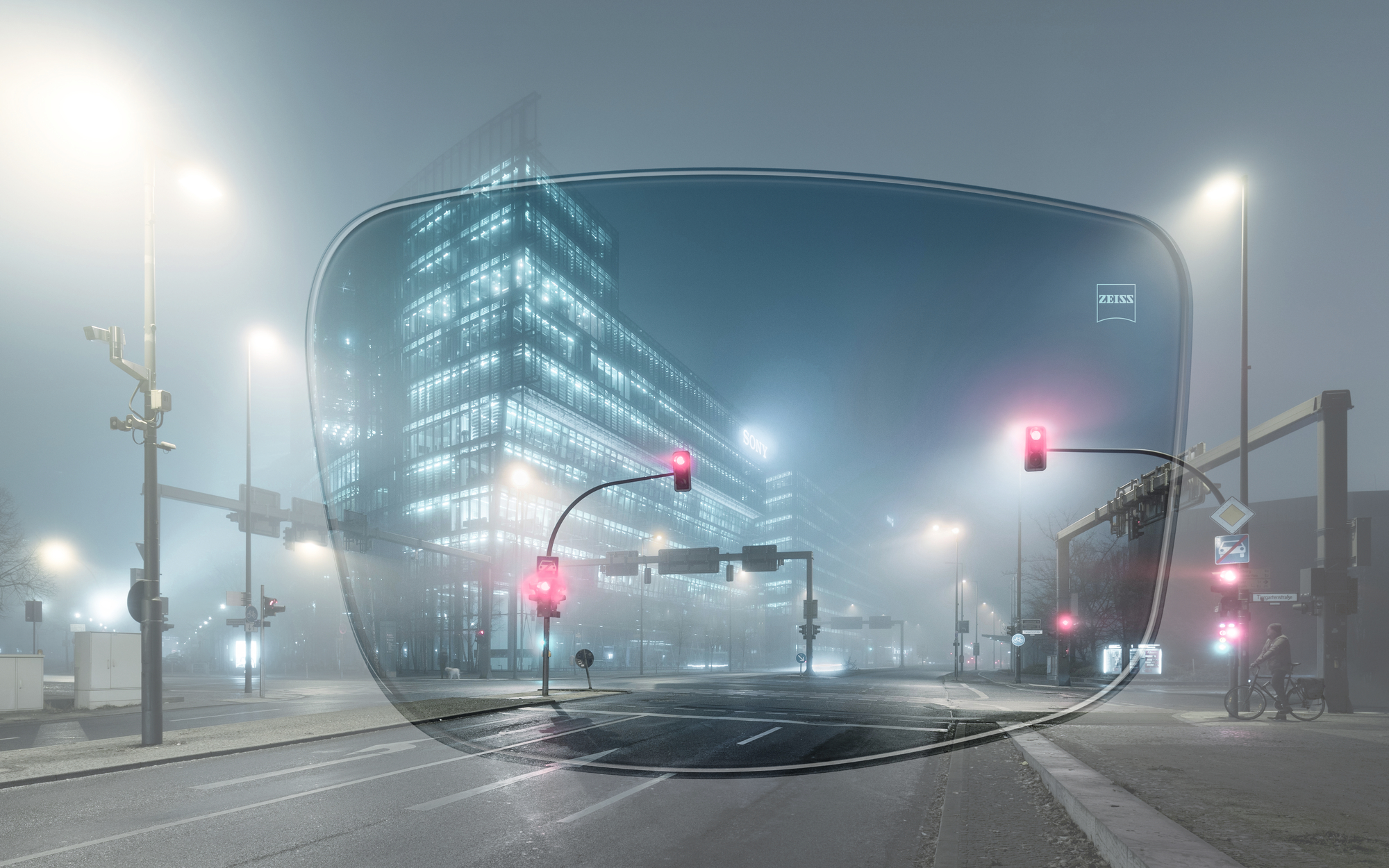 Illustration: Autofahren mit ZEISS DriveSafe Brillengläsern